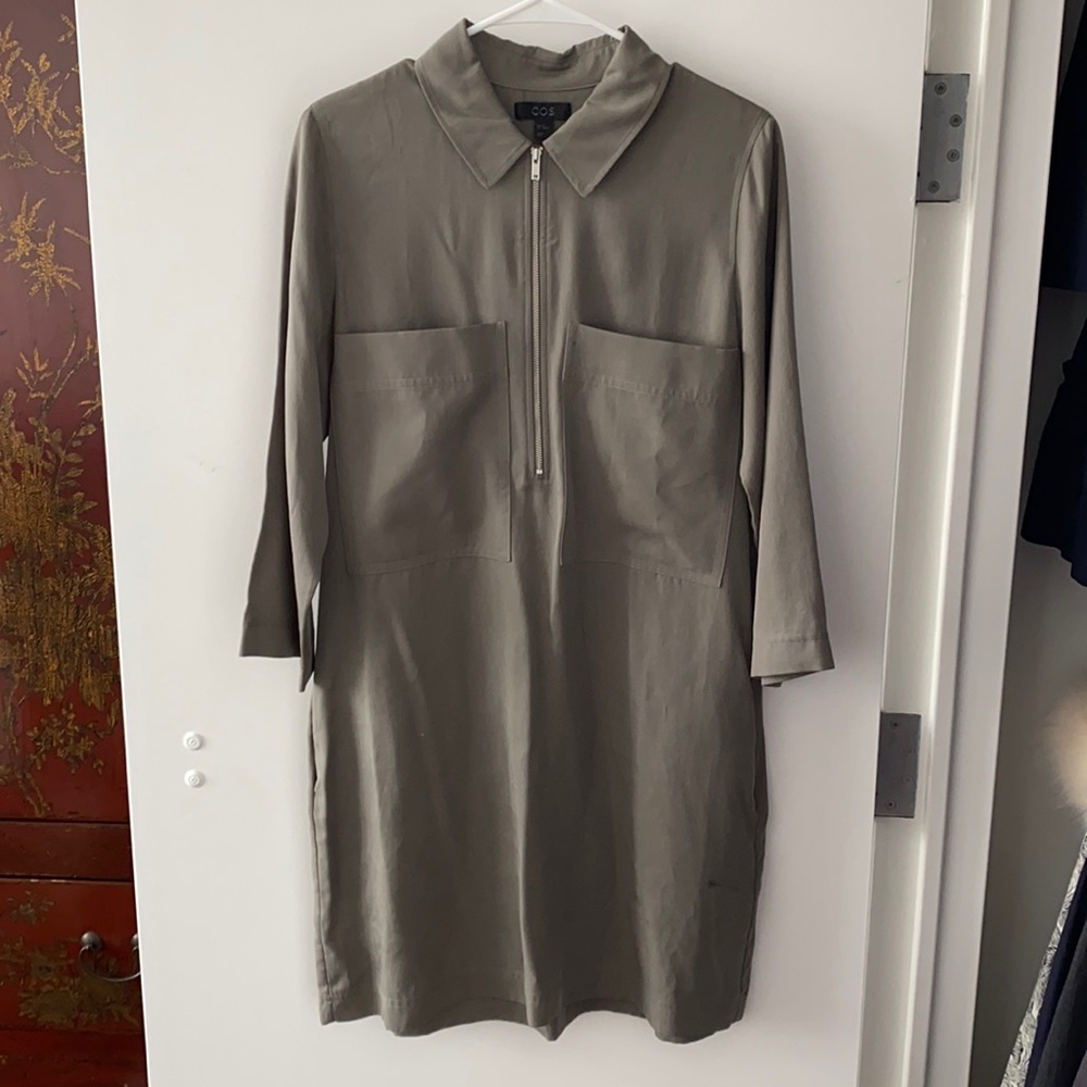 Cos olive green shift dress with side and front pockets - US size 6/ EU 36